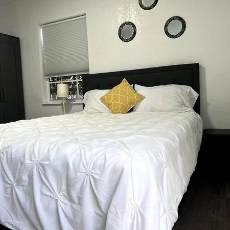 Nice And Cozy Guest House Маямі Екстер'єр фото